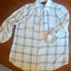 Fortune + ivy button town top